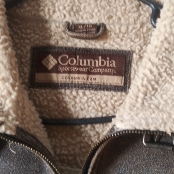 Columbia - Picture 2 of 4